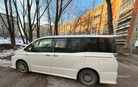 Toyota Voxy III, 2018 год, 2 950 000 рублей, 4 фотография