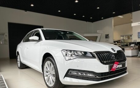 Skoda Superb III рестайлинг, 2024 год, 3 900 000 рублей, 6 фотография