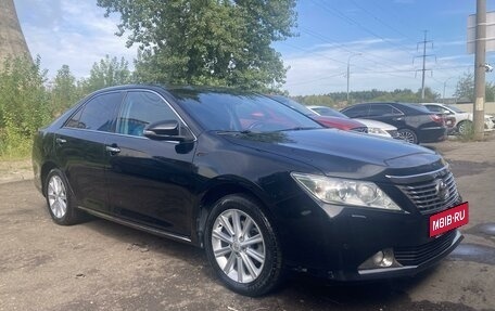 Toyota Camry, 2014 год, 2 050 000 рублей, 2 фотография