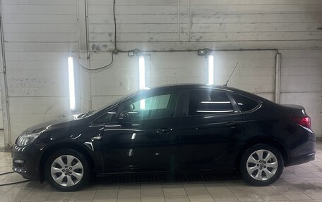 Opel Astra J, 2014 год, 1 050 000 рублей, 4 фотография