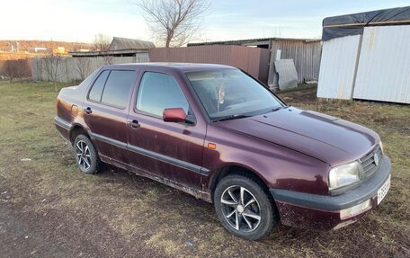 Volkswagen Vento, 1992 год, 162 000 рублей, 3 фотография