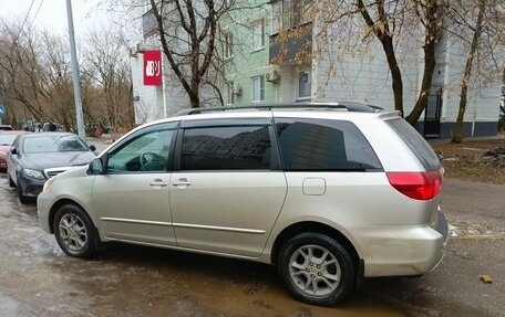 Toyota Sienna II рестайлинг, 2004 год, 1 300 000 рублей, 4 фотография