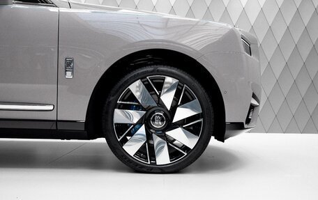 Rolls-Royce Cullinan, 2025 год, 73 399 000 рублей, 7 фотография