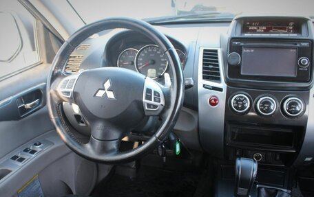 Mitsubishi Pajero Sport II рестайлинг, 2014 год, 1 735 000 рублей, 15 фотография