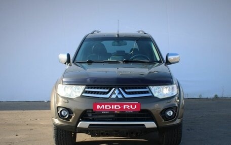 Mitsubishi Pajero Sport II рестайлинг, 2014 год, 1 735 000 рублей, 2 фотография