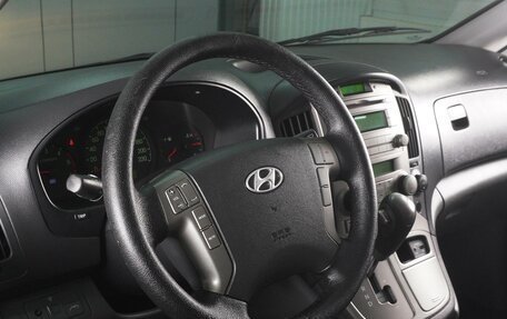 Hyundai Grand Starex Grand Starex I рестайлинг 2, 2012 год, 1 800 000 рублей, 18 фотография