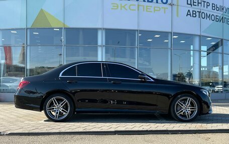 Mercedes-Benz E-Класс, 2019 год, 3 749 000 рублей, 4 фотография