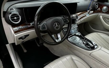 Mercedes-Benz E-Класс, 2017 год, 2 800 000 рублей, 9 фотография