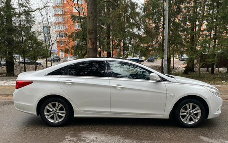 Hyundai Sonata VI, 2011 год, 830 000 рублей, 7 фотография