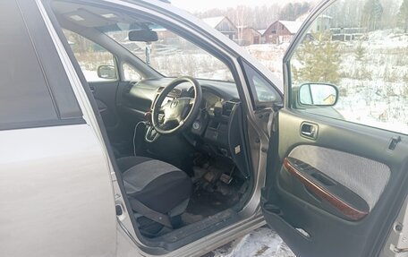 Honda Stream I рестайлинг, 2001 год, 550 000 рублей, 7 фотография