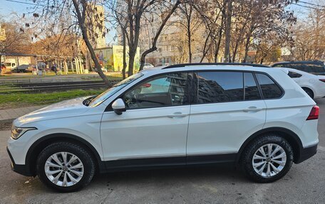 Volkswagen Tiguan II, 2021 год, 3 000 000 рублей, 4 фотография