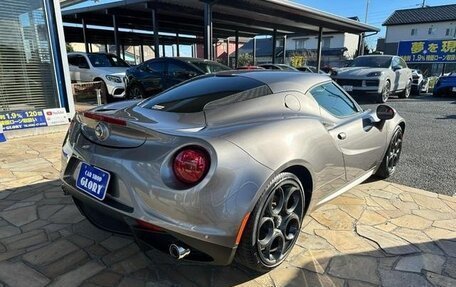 Alfa Romeo 4C, 2015 год, 7 350 000 рублей, 6 фотография