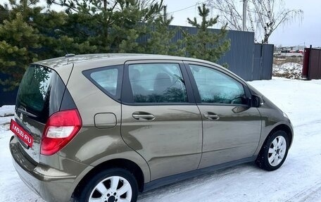 Mercedes-Benz A-Класс, 2011 год, 725 000 рублей, 2 фотография