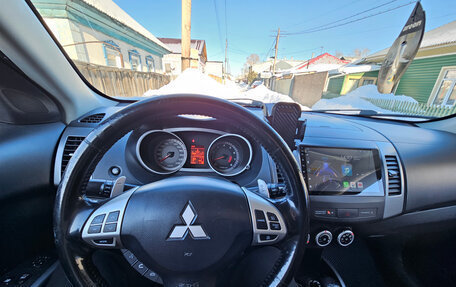 Mitsubishi Outlander III рестайлинг 3, 2007 год, 1 405 000 рублей, 4 фотография