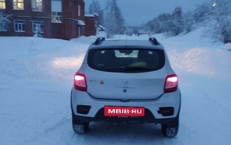 Renault Sandero II рестайлинг, 2018 год, 1 200 000 рублей, 2 фотография