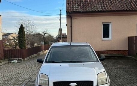 Ford Fusion I, 2005 год, 550 000 рублей, 2 фотография