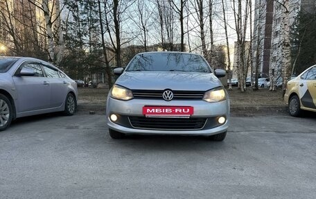 Volkswagen Polo VI (EU Market), 2012 год, 820 000 рублей, 2 фотография