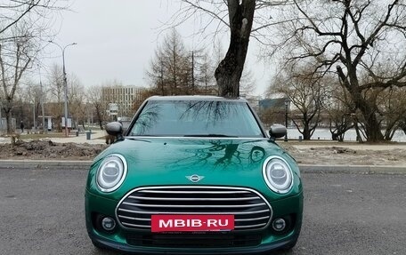 MINI Clubman, 2019 год, 2 500 000 рублей, 6 фотография