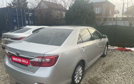 Toyota Camry, 2012 год, 1 790 000 рублей, 4 фотография