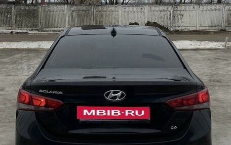 Hyundai Solaris II рестайлинг, 2017 год, 1 350 000 рублей, 5 фотография