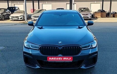 BMW 5 серия, 2021 год, 5 600 000 рублей, 5 фотография