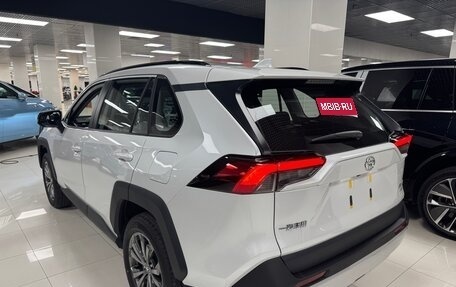 Toyota RAV4, 2025 год, 4 150 000 рублей, 6 фотография