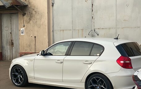 BMW 1 серия, 2010 год, 830 000 рублей, 1 фотография