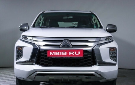 Mitsubishi Montero Sport, 2021 год, 3 960 000 рублей, 2 фотография