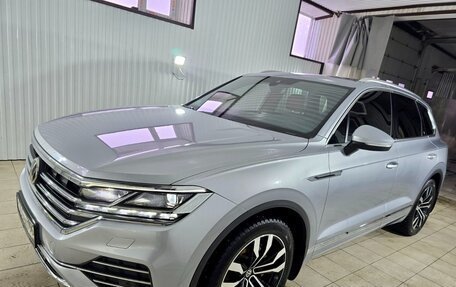 Volkswagen Touareg III, 2020 год, 5 830 000 рублей, 1 фотография