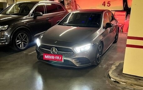 Mercedes-Benz A-Класс, 2018 год, 2 650 000 рублей, 2 фотография