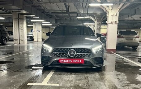 Mercedes-Benz A-Класс, 2018 год, 2 650 000 рублей, 7 фотография