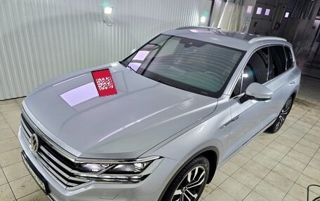 Volkswagen Touareg III, 2020 год, 5 830 000 рублей, 2 фотография