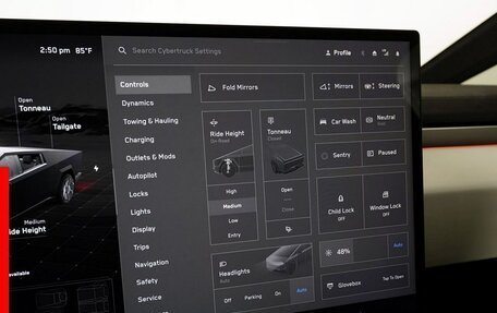 Tesla Cybertruck, 2024 год, 19 000 000 рублей, 8 фотография