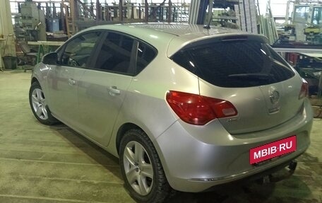 Opel Astra J, 2013 год, 700 000 рублей, 12 фотография