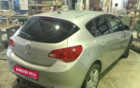 Opel Astra J, 2013 год, 700 000 рублей, 5 фотография