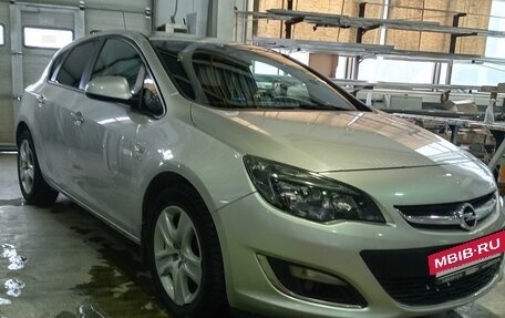 Opel Astra J, 2013 год, 700 000 рублей, 7 фотография