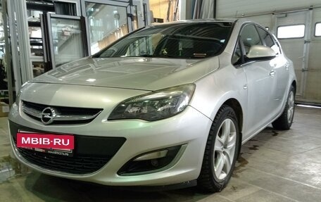 Opel Astra J, 2013 год, 700 000 рублей, 10 фотография