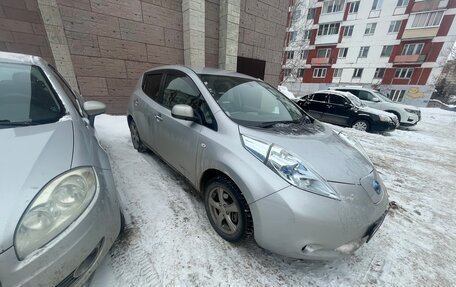 Nissan Leaf I, 2012 год, 950 000 рублей, 3 фотография