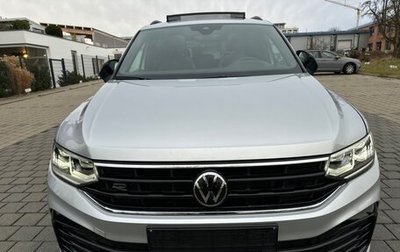 Volkswagen Tiguan II, 2023 год, 5 340 000 рублей, 1 фотография