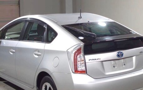 Toyota Prius, 2012 год, 1 200 000 рублей, 28 фотография