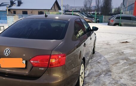 Volkswagen Jetta VI, 2012 год, 980 000 рублей, 4 фотография