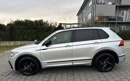 Volkswagen Tiguan II, 2023 год, 5 340 000 рублей, 4 фотография