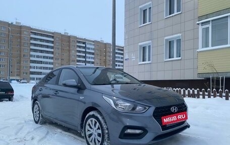 Hyundai Solaris II рестайлинг, 2018 год, 1 299 000 рублей, 2 фотография