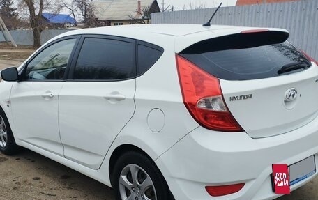 Hyundai Solaris II рестайлинг, 2011 год, 725 000 рублей, 6 фотография