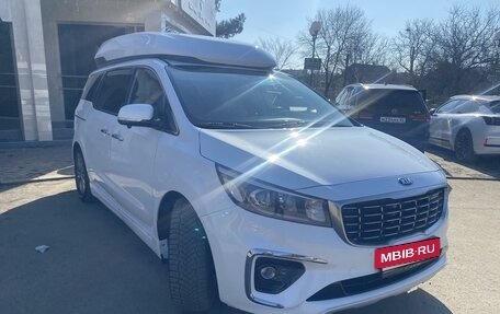 KIA Carnival III, 2018 год, 4 200 000 рублей, 2 фотография