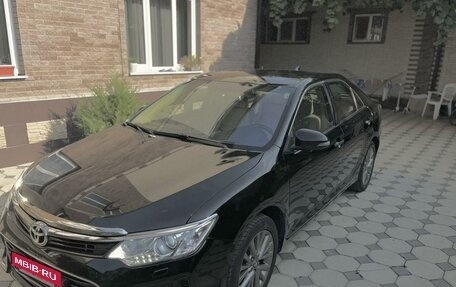 Toyota Camry, 2016 год, 2 340 000 рублей, 2 фотография