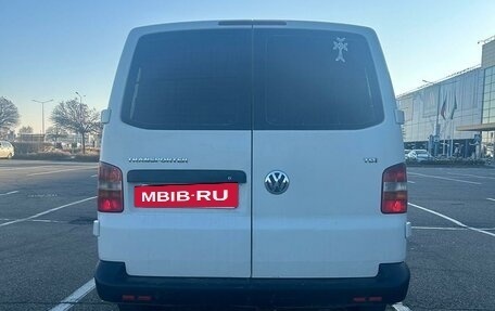 Volkswagen Transporter T5 рестайлинг, 2004 год, 1 220 000 рублей, 5 фотография