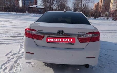 Toyota Camry, 2013 год, 1 880 000 рублей, 7 фотография