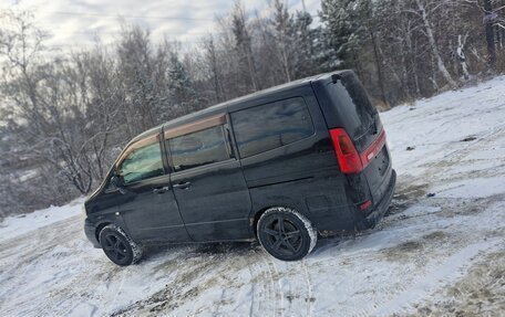 Nissan Serena I, 2001 год, 330 000 рублей, 1 фотография