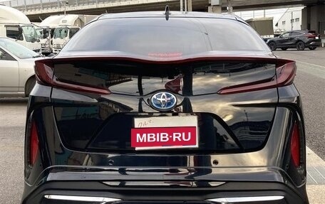 Toyota Prius IV XW50, 2022 год, 2 089 000 рублей, 5 фотография